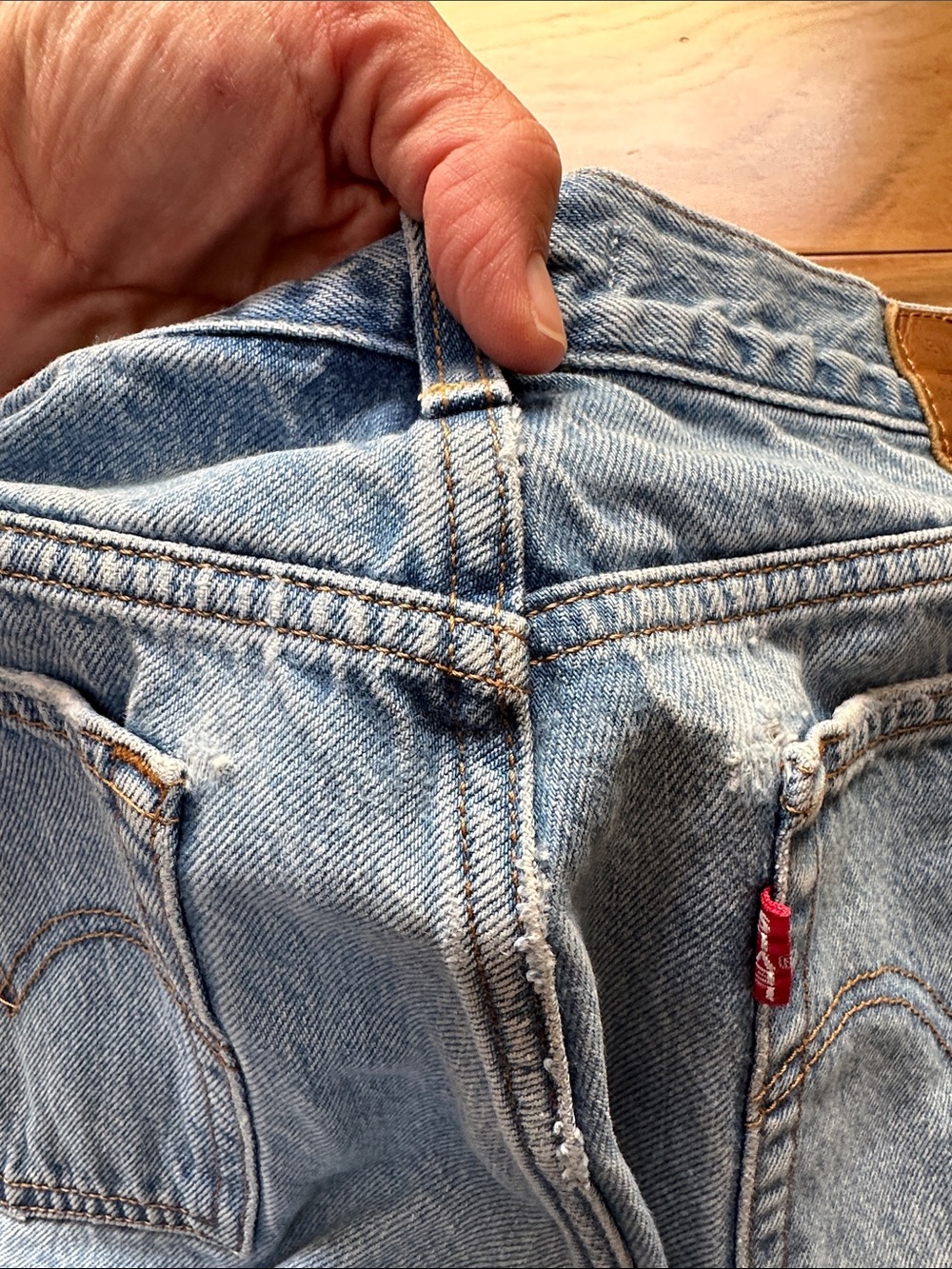 Levis Light Blue Women's High-Rise Jeans 30 - Picture 13 of 15